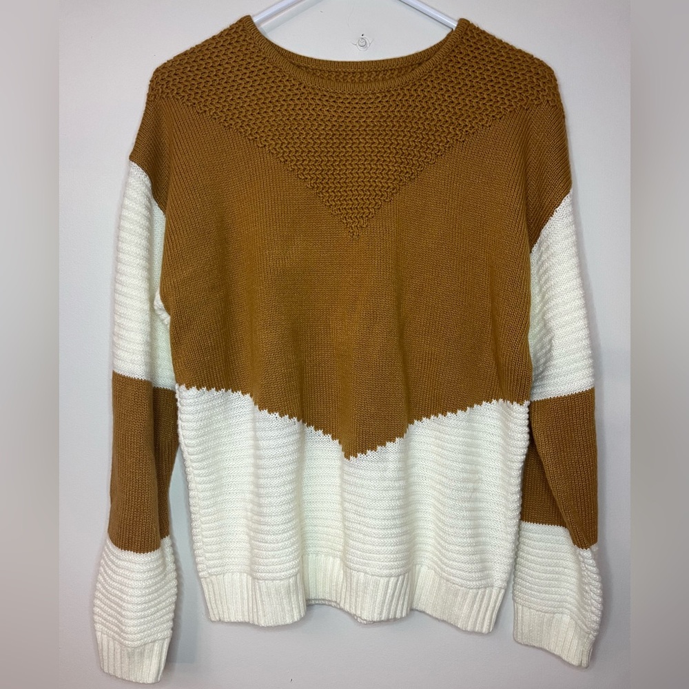 Women’s Colorblock Crewneck Sweater in Brown and White Size L